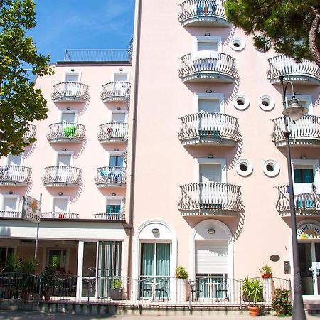 Hotel Laura Cesenatico Exterior photo